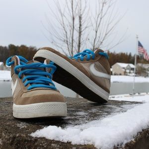 Nike 6.0 Mid-Top Dunks